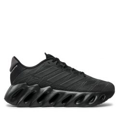 Buty do biegania adidas. Czarne buty do biegania męskie ADIDAS, bez wzorów, bez zapięcia, do biegania. Za 649.99 zł.