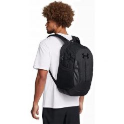 Plecak miejski sportowy Under Armour HUSTLE 6.0. Czarne plecaki męskie Under Armour, bez wzorów. W wyprzedaży za 159.99 zł.