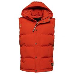 Kurtka bez rękawów z kapturem Superdry Everest. Brązowe kurtki męskie Superdry., bez wzorów, z poliesteru, sportowe, bez ramiączek, z kapturem. Za 548.00 zł.