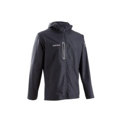 Kurtka wodoodporna do piłki nożnej T500. Kurtki męskie marki KIPSTA. Za 69.99 zł.