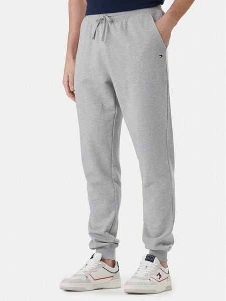 Tommy Hilfiger Spodnie dresowe Essential MW0MW37236 Szary Regular Fit. Szare spodnie dresowe męskie Tommy Hilfiger, bez wzorów, z bawełny. Za 449.99 zł.