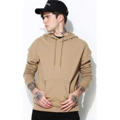 Beżowa Bluza Hyped. Brązowe bluzy z kapturem męskie marki Born2be, z długim rękawem. Za 94.99 zł.
