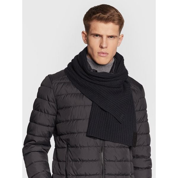 Szalik Calvin Klein. Czarne szaliki męskie Calvin Klein, bez wzorów. Za 349.99 zł.