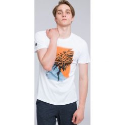 T-shirt męski TSM018 - biały. T-shirty męskie marki 4f. W wyprzedaży za 49.99 zł.