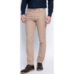 Tommy Hilfiger - Spodnie Mercer Chino Harvard. Eleganckie spodnie męskie marki Tommy Hilfiger. W wyprzedaży za 249.90 zł.