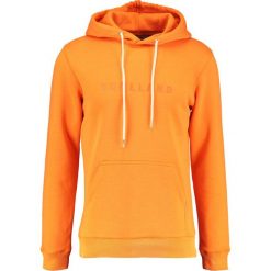 Soulland GUY LOGO EMBROIDERY Bluza z kapturem orange. Bluzy nierozpinane męskie marki Soulland. W wyprzedaży za 365.40 zł.