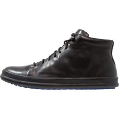 Camper Sneakersy wysokie black. Czarne buty sportowe na co dzień męskie Camper, z kauczuku. Za 459.00 zł.