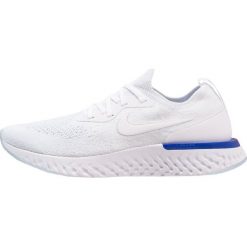 Nike Performance EPIC REACT FLYKNIT Obuwie do biegania treningowe white/racer blue. Buty do biegania męskie marki Nike Performance. W wyprzedaży za 511.20 zł.