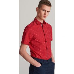 Koszula super slim fit z mikroprintem - Czerwony. Koszule męskie marki Reserved. Za 99.99 zł.