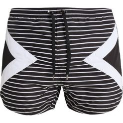 Neil Barrett MODERNIST STRIPES Szorty kąpielowe black/white. Kąpielówki męskie marki Neil Barrett. W wyprzedaży za 351.60 zł.