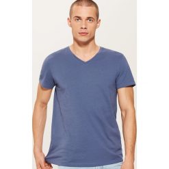 T-shirt basic - Niebieski. Niebieskie t-shirty męskie House. Za 25.99 zł.