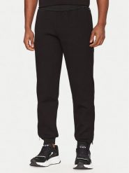 EA7 Emporio Armani Spodnie dresowe 7M000144 AF13538 UC001 Czarny Regular Fit. Czarne spodnie dresowe męskie EA7 Emporio Armani, bez wzorów, z dresówki. Za 359.99 zł.