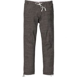 Spodnie chino z batystu Regular Fit bonprix czarny melanż. Eleganckie spodnie męskie marki bonprix. Za 109.99 zł.