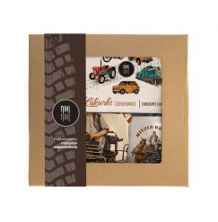 Bryczka — paczka (Zawartość paczki: koszulka, torba, kubek, słodycze; Rozmiar koszulki / bluzy: XS (męska); Kolor koszulki / bluzy: czarny; Rodzaj nad. Czarne bluzy nierozpinane męskie nikiniki, m, bez wzorów, z bawełny, bez ramiączek, bez kaptura. Za 179.00 zł.