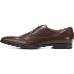 Geox półbuty męskie New Life 40 brązowe. Brązowe eleganckie półbuty męskie Geox, ze skóry, bez obcasa, bez zapięcia. W wyprzedaży za 433.00 zł.