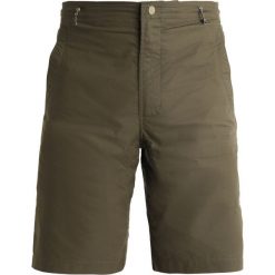 Maharishi SUMMER Szorty mil olive. Szorty męskie Maharishi. W wyprzedaży za 668.85 zł.
