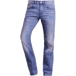 BOSS ATHLEISURE KANSAS Jeansy Straight Leg blight blue. Niebieskie jeansy męskie BOSS ATHLEISURE, z bawełny. Za 629.00 zł.
