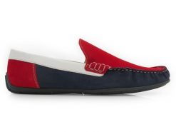 Czerwono-biało-granatowe mokasyny T57 B. Białe mokasyny męskie Modini Moda Męska, z gumy, bez zapięcia. W wyprzedaży za 269.10 zł.