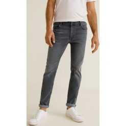 Mango Man - Jeansy Jan3. Szare jeansy męskie Mango Man, z aplikacjami, z bawełny. Za 139.90 zł.