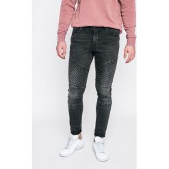 Review - Jeansy Jeremy. Jeansy męskie marki Review. W wyprzedaży za 139.90 zł.