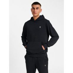 Bluza z kapturem Hummel Pulse. Czarne bluzy z kapturem męskie HUMMEL, m, bez wzorów, z kapturem. Za 213.50 zł.