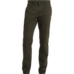 Tommy Jeans ESSENTIAL Chinosy green. Eleganckie spodnie męskie Tommy Jeans. Za 399.00 zł.