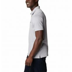 Koszulka polo turystyczna męska Columbia Nelson Point. Szare koszulki polo męskie Columbia, l, bez wzorów, bez kołnierzyka, bez ramiączek. Za 149.99 zł.