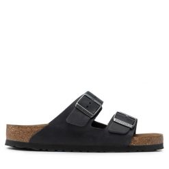 Klapki Birkenstock. Czarne klapki i japonki męskie Birkenstock, bez wzorów. Za 349.99 zł.