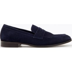 Zamszowe mokasyny - Granatowy. Niebieskie mokasyny męskie marki Reserved, z zamszu. Za 249.99 zł.