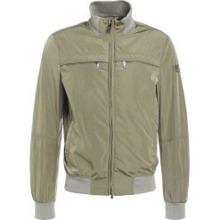 Peuterey SANDS Kurtka Bomber taupe. Kurtki męskie marki Peuterey. W wyprzedaży za 587.60 zł.