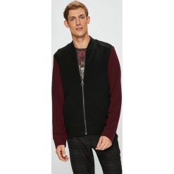 Medicine - Bluza Under The City. Czarne bluzy rozpinane męskie MEDICINE, m, bez wzorów, z bawełny, bez ramiączek, bez kaptura. W wyprzedaży za 59.90 zł.