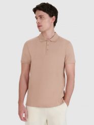 4F Koszulka polo regular męska - beżowa XXL. Brązowe koszulki polo męskie 4f, m, bez wzorów, z bawełny, klasyczne, bez kołnierzyka, bez ramiączek. Za 89.99 zł.