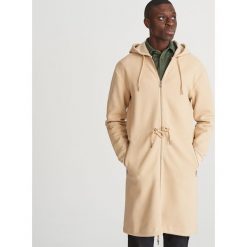 Długa bluza z kapturem - Beżowy. Bluzy nierozpinane męskie marki Reserved. Za 229.99 zł.