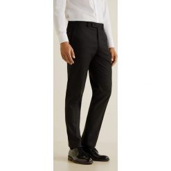 Mango Man - Spodnie Brasilia. Szare eleganckie spodnie męskie Mango Man, z haftami, z bawełny, eleganckie. Za 199.90 zł.