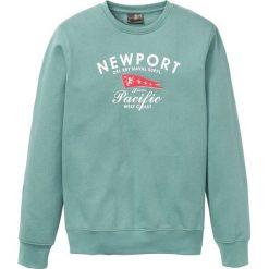 Bluza z nadrukiem bonprix zielony z nadrukiem. Bluzy nierozpinane męskie marki bonprix. Za 49.99 zł.
