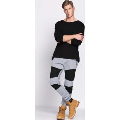 Szare Spodnie Dresowe Rush. Szare spodnie dresowe męskie marki Born2be, z dresówki. Za 49.99 zł.