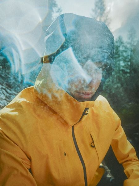 4F Kurtka trekkingowa przeciwdeszczowa membrana 20000+ męska - żółta XXL. Żółte kurtki męskie 4f, m, bez wzorów, z materiału, bez ramiączek, bez kaptura. Za 799.99 zł.