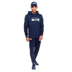 Bluza z kapturem Seahawks NFL. Niebieskie bluzy nierozpinane męskie New Era, m, bez wzorów, bez ramiączek, z kapturem. W wyprzedaży za 256.70 zł.