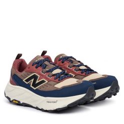 Buty do biegania New Balance. Brązowe buty do biegania męskie New Balance, bez wzorów, bez zapięcia, do biegania. Za 749.99 zł.
