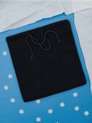 Komin - czarny. Czarne szaliki męskie Sinsay, bez wzorów, z materiału. Za 35.99 zł.