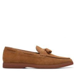 Mokasyny Clarks. Brązowe mokasyny męskie Clarks, bez zapięcia. Za 399.99 zł.