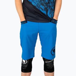 Spodenki rowerowe męskie Endura Singletrack Lite Short Std electric blue. Niebieskie szorty sportowe męskie ENDURA, bez wzorów, sportowe. Za 220.00 zł.