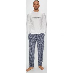 Calvin Klein Underwear - Piżama. Szare piżamy męskie Calvin Klein Underwear, z nadrukiem, z bawełny, z okrągłym kołnierzem. Za 299.90 zł.