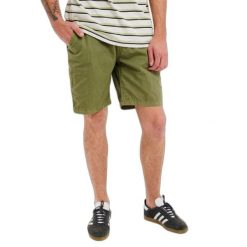 Krótka Protest Prtcomie. Zielone szorty męskie Protest, bez wzorów. Za 217.00 zł.