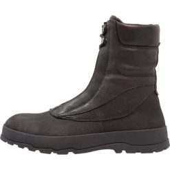 Vagabond JAKE Botki sznurowane black. Buty zimowe męskie marki Vagabond. W wyprzedaży za 509.40 zł.