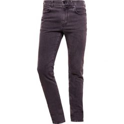 McQ Alexander McQueen STRUMMER Jeansy Slim Fit grey. Szare jeansy męskie McQ Alexander McQueen, z bawełny. Za 819.00 zł.