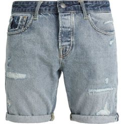 Scotch & Soda CUSTOMIZED RALSTON Szorty jeansowe hero eight. Niebieskie szorty męskie Scotch & Soda, z bawełny. W wyprzedaży za 384.30 zł.