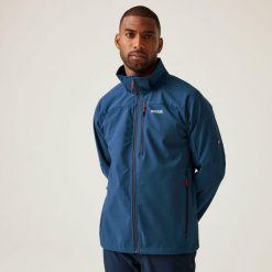 Arana męski softshell przeciwdeszczowy. Niebieskie kurtki softshell męskie Regatta, m, bez wzorów, z materiału, bez kaptura, trekkingowe. W wyprzedaży za 308.90 zł.