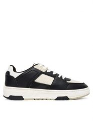 HUGO Sneakersy Yarrow 50548544 Czarny. Czarne buty sportowe na co dzień męskie Hugo, m, bez wzorów, ze skóry, bez ramiączek, bez kaptura. Za 659.99 zł.