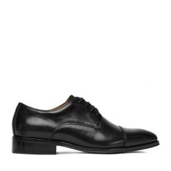 Półbuty GINO ROSSI. Czarne eleganckie półbuty męskie Gino Rossi, wizytowe, bez obcasa, bez zapięcia. Za 379.99 zł.